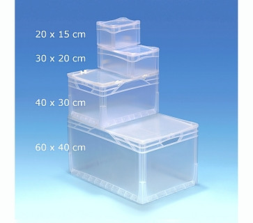 transparente Eurobehälter in vier Größen gestapelt 